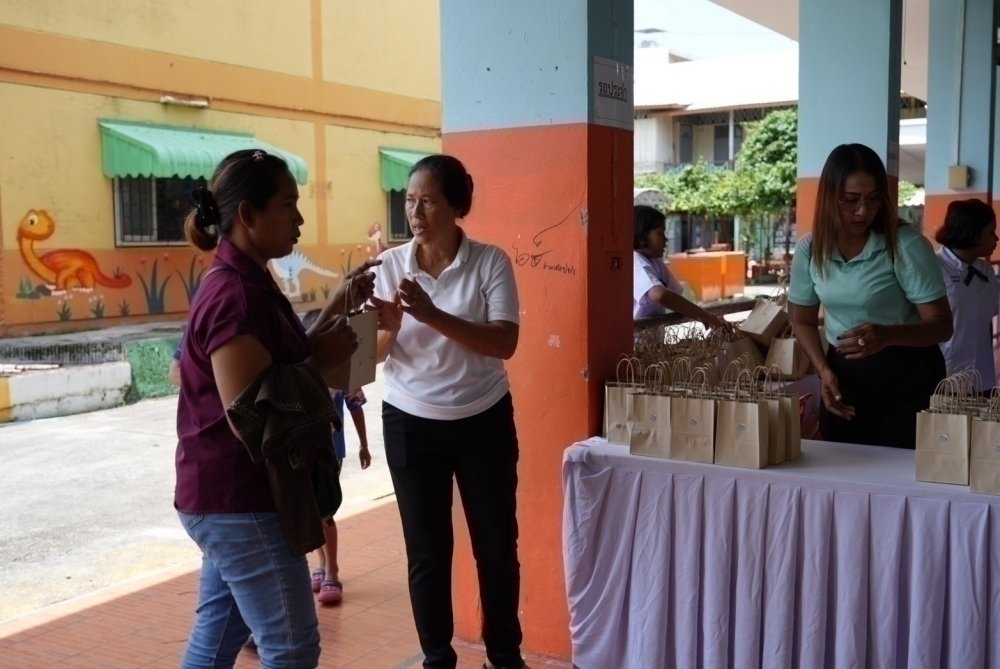 <div style='text-align:center;'><a href='img/article/art_1747372550/image/g/f80b3a8d0f4c5aee15e7b9c99e00d5101_2194323507.jpg' target='_blank' style='color:#FFF !important;' download><b>ดาวน์โหลดรูปภาพ</b> <span style='font-size:12px;'>(1,000 x 669 px)</span></a></div>