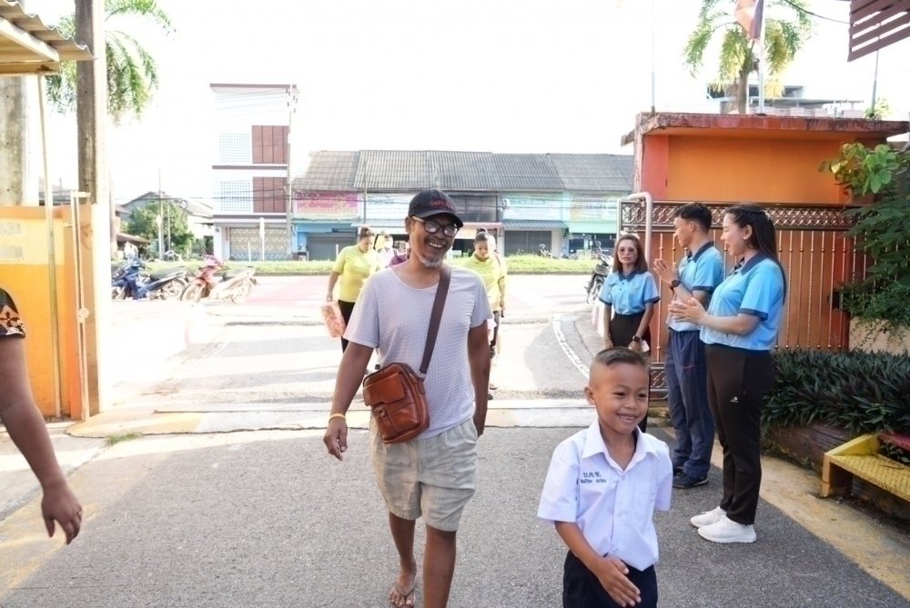 <div style='text-align:center;'><a href='img/article/art_1747372624/image/g/c1c9645f1d03849a61f2e3b568a4beb61_864563503.jpg' target='_blank' style='color:#FFF !important;' download><b>ดาวน์โหลดรูปภาพ</b> <span style='font-size:12px;'>(1,000 x 669 px)</span></a></div>