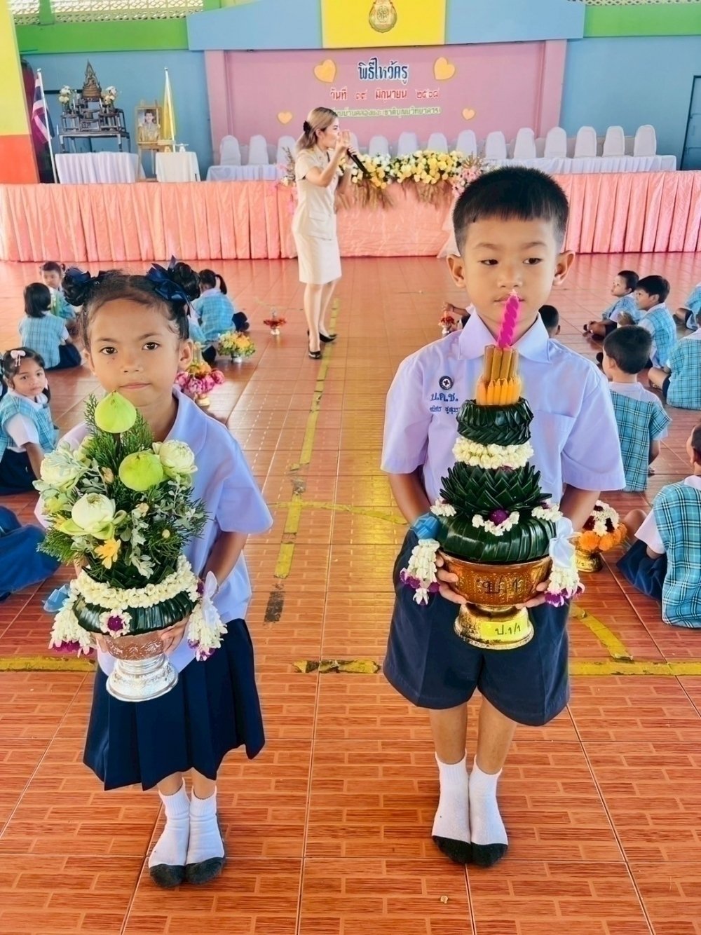 <div style='text-align:center;'><a href='img/article/art_1753069652/image/g/0f4c90d6f20d95ddc7e24d9af295c0a31_1212644896.jpg' target='_blank' style='color:#FFF !important;' download><b>ดาวน์โหลดรูปภาพ</b> <span style='font-size:12px;'>(1,000 x 1,334 px)</span></a></div>