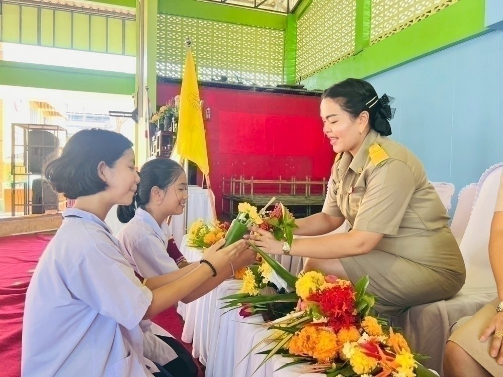 <div style='text-align:center;'><a href='img/article/art_1753069652/image/g/13c3aed181fea487438cb29e46bf0c7d1_1271493863.jpg' target='_blank' style='color:#FFF !important;' download><b>ดาวน์โหลดรูปภาพ</b> <span style='font-size:12px;'>(1,000 x 751 px)</span></a></div>