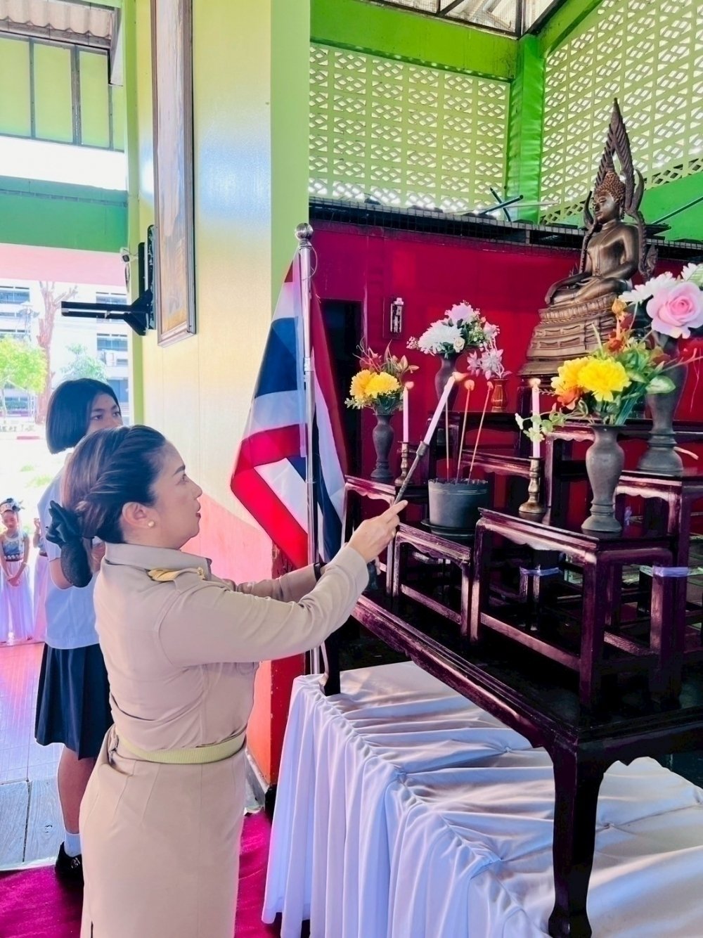 <div style='text-align:center;'><a href='img/article/art_1753069652/image/g/21a936f021f580265c2cc9991b2220d21_1542352956.jpg' target='_blank' style='color:#FFF !important;' download><b>ดาวน์โหลดรูปภาพ</b> <span style='font-size:12px;'>(1,000 x 1,334 px)</span></a></div>