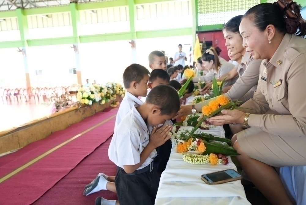 <div style='text-align:center;'><a href='img/article/art_1753069652/image/g/f0f9b675a5fa13ddfe425a9d389994e31_3610410545.jpg' target='_blank' style='color:#FFF !important;' download><b>ดาวน์โหลดรูปภาพ</b> <span style='font-size:12px;'>(1,000 x 669 px)</span></a></div>