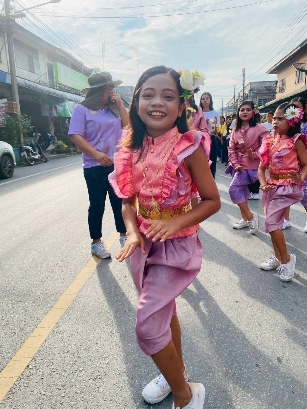 <div style='text-align:center;'><a href='img/article/art_1753070560/image/g/0db7336aa51c97f0240feae86734b2731_1391055281.jpg' target='_blank' style='color:#FFF !important;' download><b>ดาวน์โหลดรูปภาพ</b> <span style='font-size:12px;'>(1,000 x 1,334 px)</span></a></div>