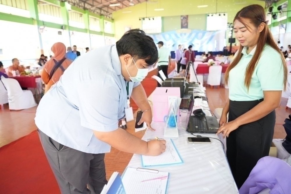 <div style='text-align:center;'><a href='img/article/art_1753072002/image/g/d575690582bc1ab1271f4c5d7b0e9d3d1_3093921825.jpg' target='_blank' style='color:#FFF !important;' download><b>ดาวน์โหลดรูปภาพ</b> <span style='font-size:12px;'>(1,000 x 669 px)</span></a></div>